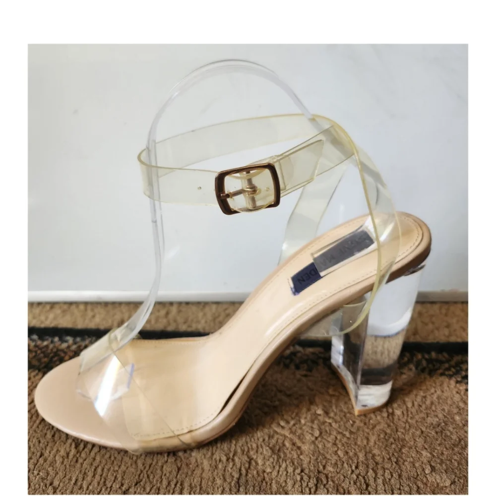 STEVE MADDEN "CAMILLE " LUCITE ANKLE STRAP SANDALS - Picture 8 of 8